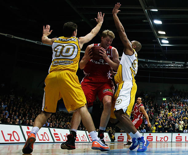 在当前转会 在当前转会