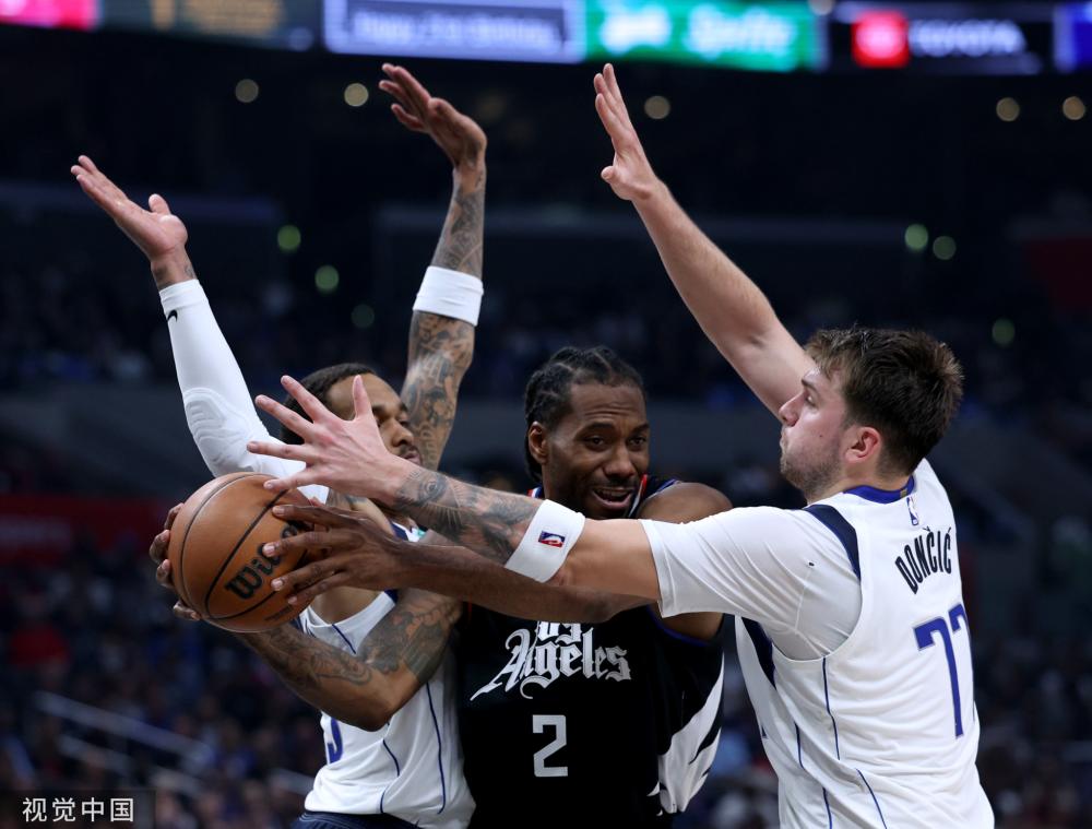 她逐渐寻找 她逐渐寻找