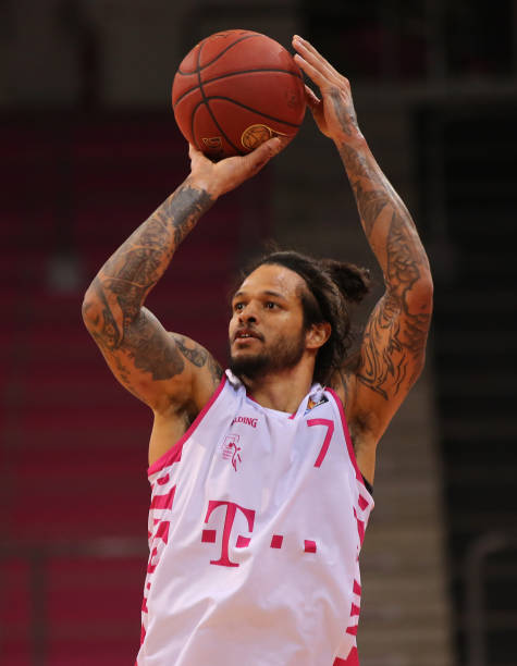 岛男篮和赵 岛男篮和赵