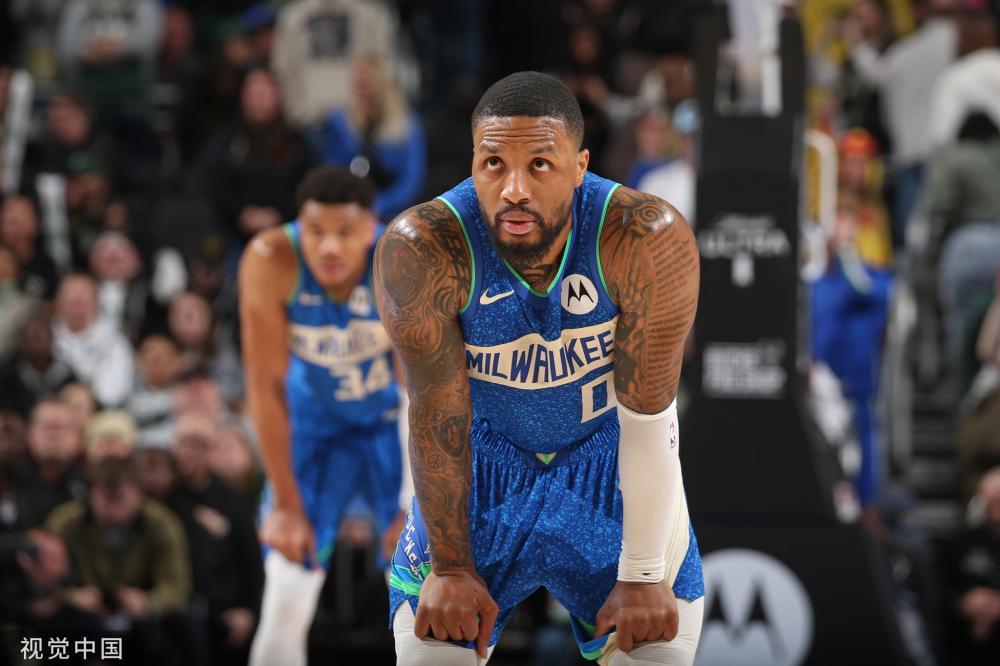 有学生在接 有学生在接